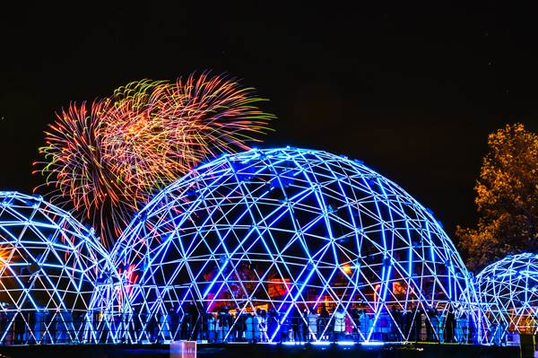 半球型の「CROSS DOME」